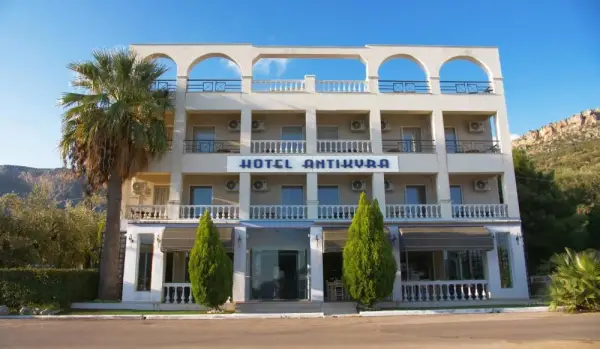 Antikyra Beach Hotel 10